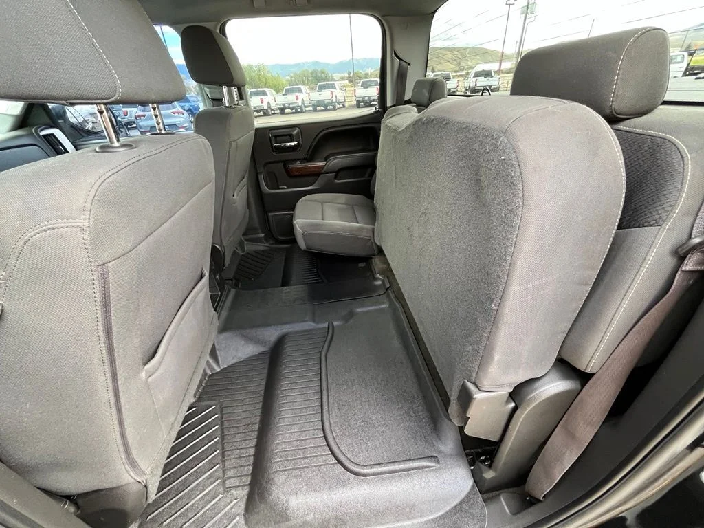 Used 2017 Black GMC SLE image 16