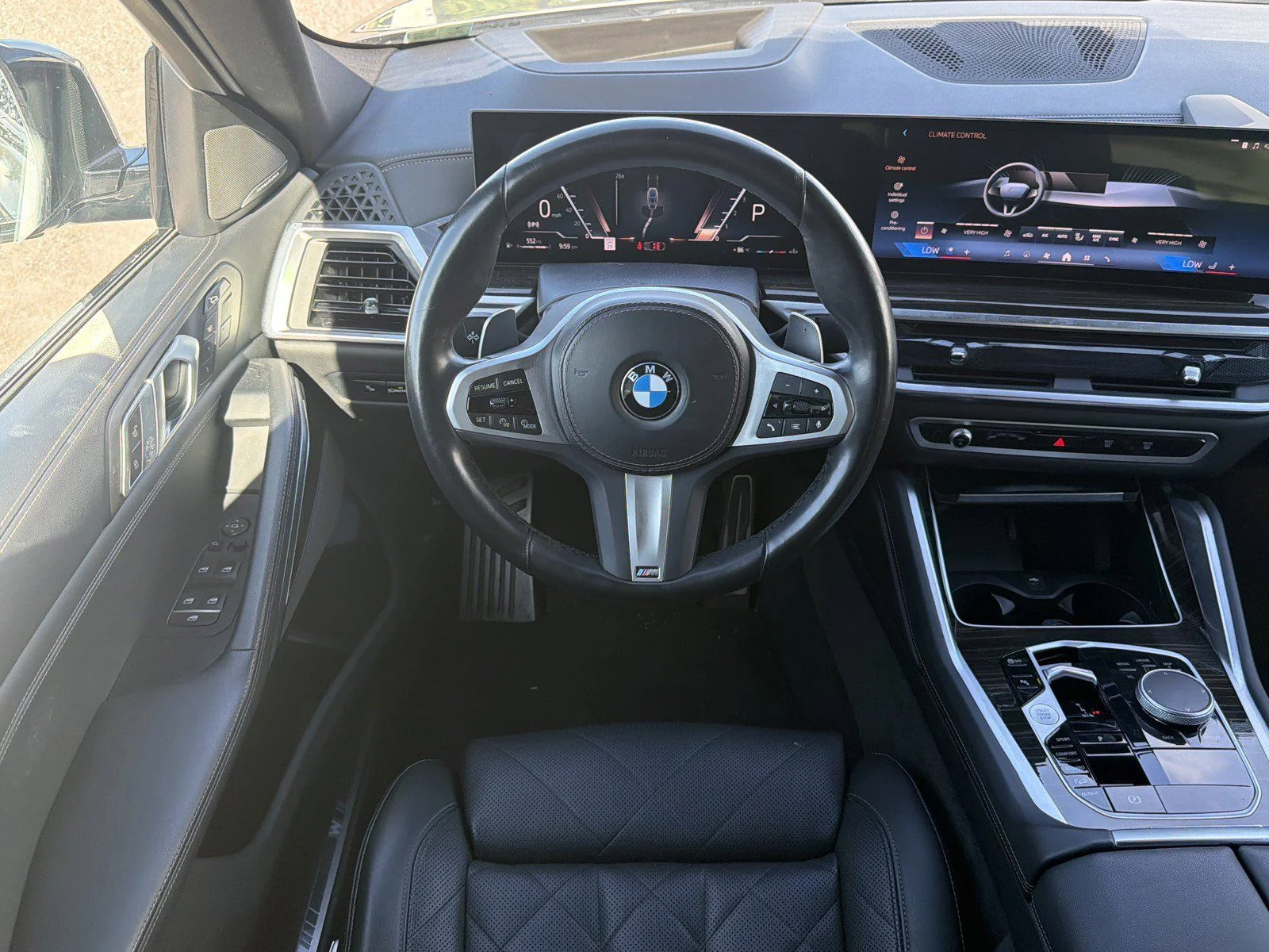 Used 2025 Skyscraper Grey Metallic BMW xDrive40i image 18