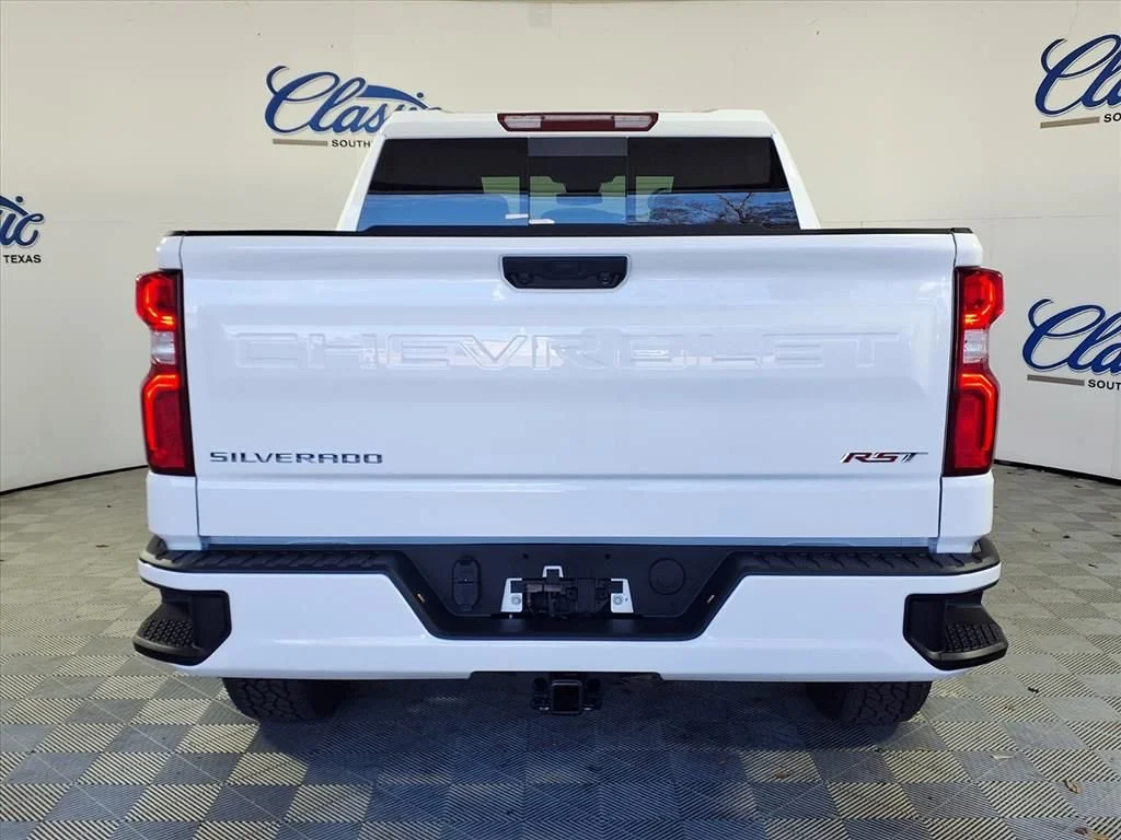 New 2026 Summit White Chevrolet RST image 9