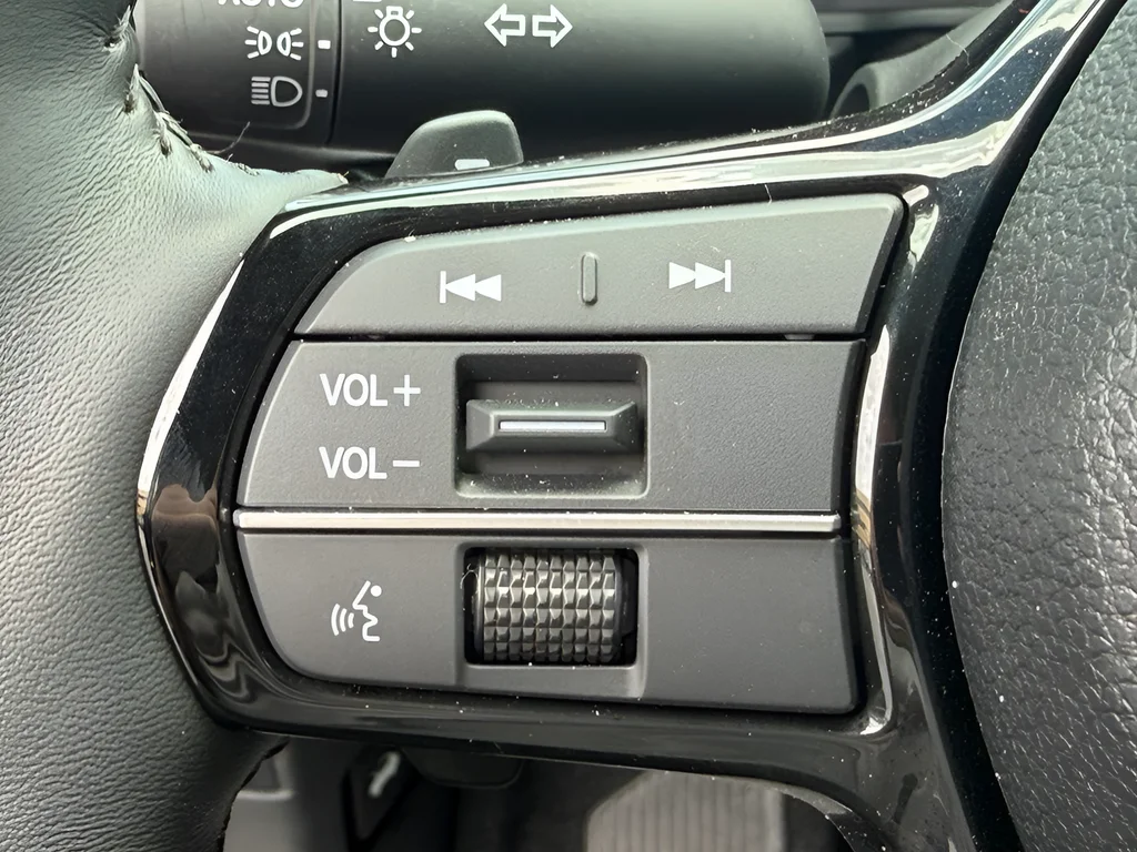 2025 Honda Accord Hybrid Touring - Photo 15