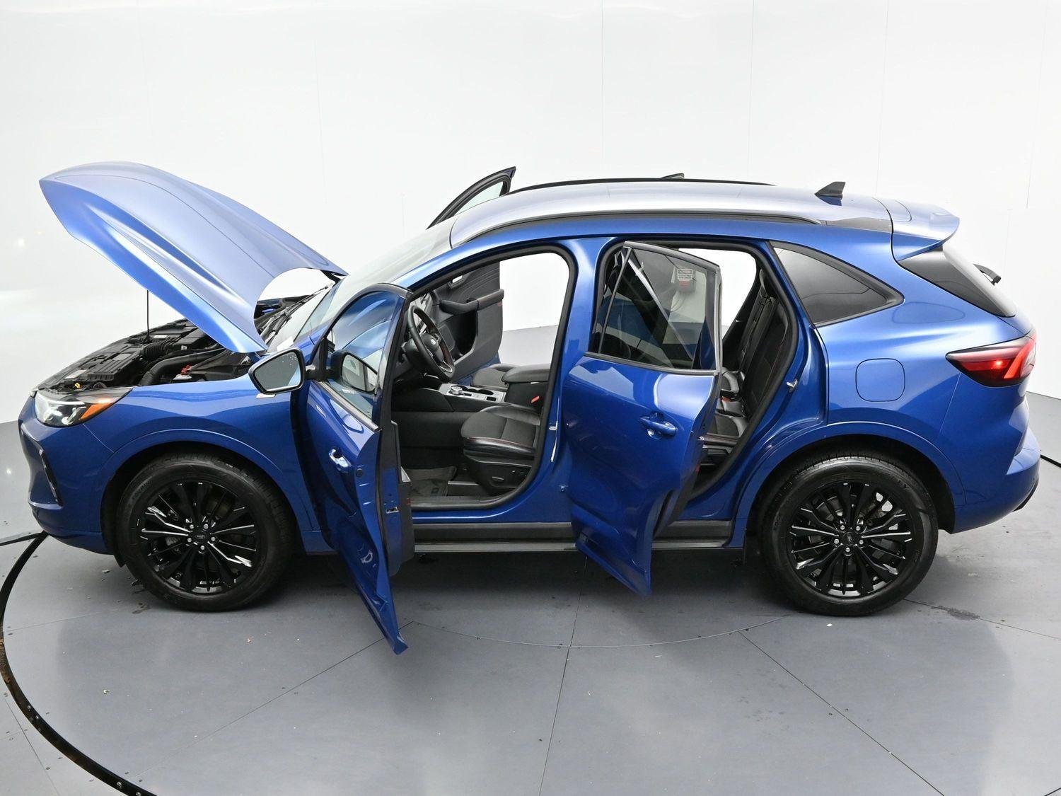 Used 2023 Atlas Blue Ford ST-Line Elite image 39