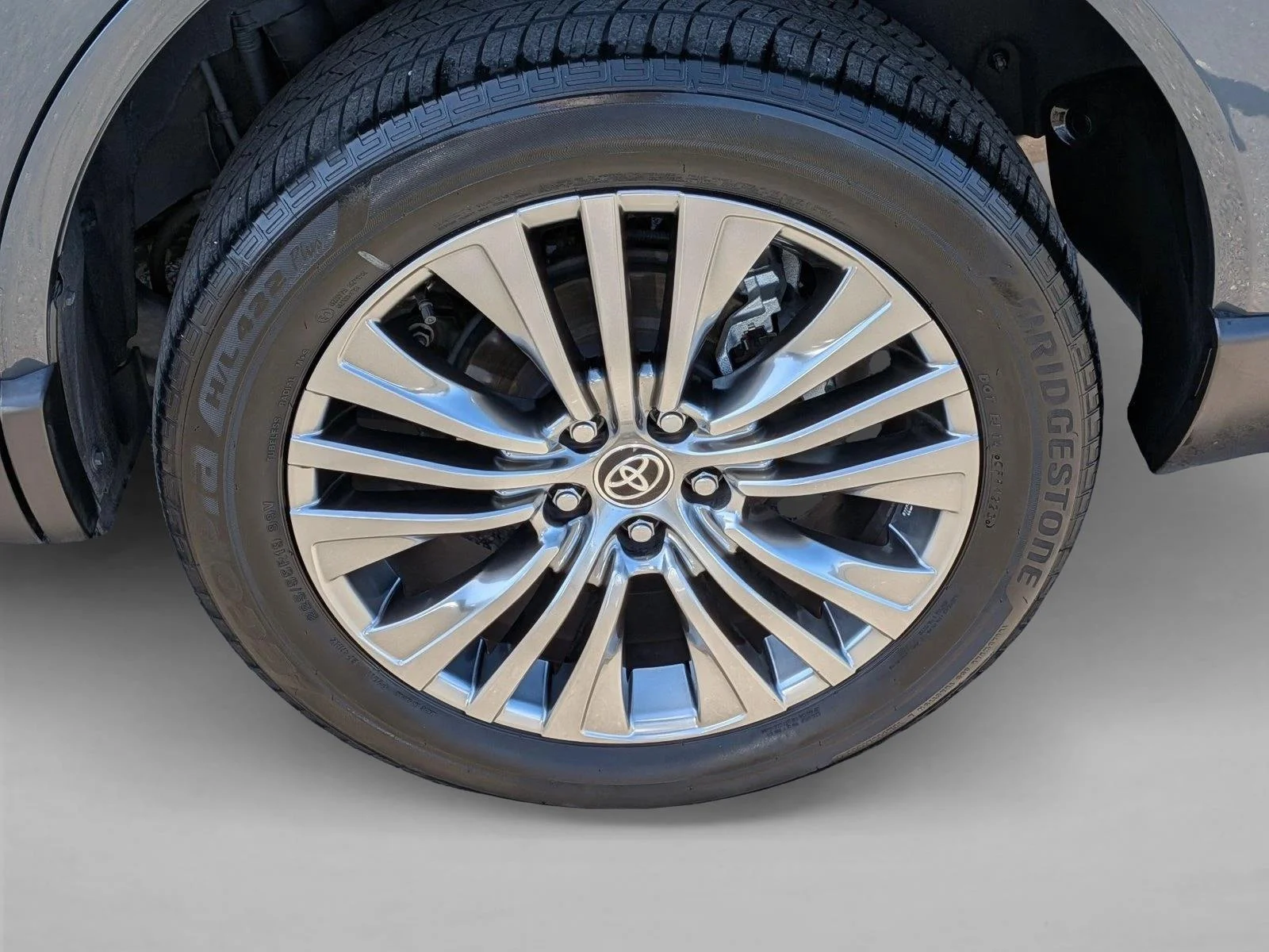 Used 2024 Coastal Gray Metallic Toyota XLE image 21