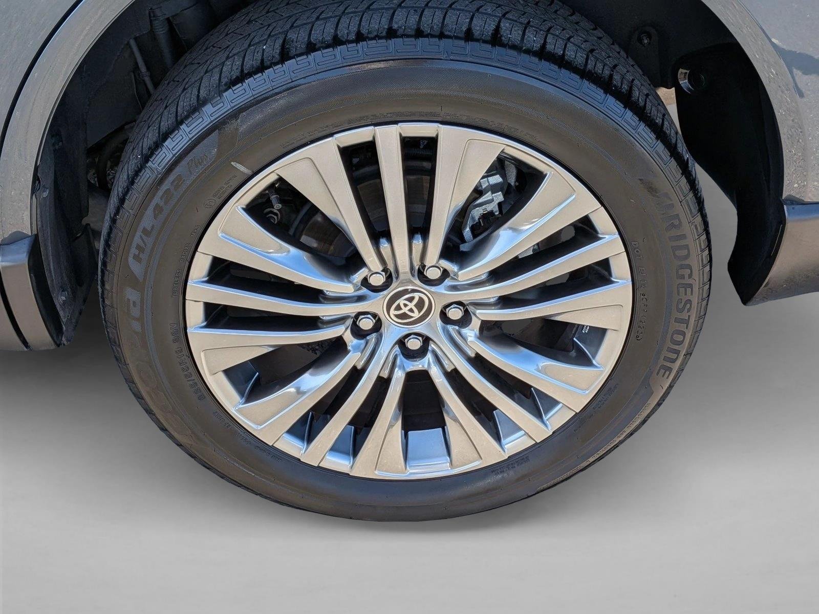 Used 2024 Coastal Gray Metallic Toyota XLE image 21