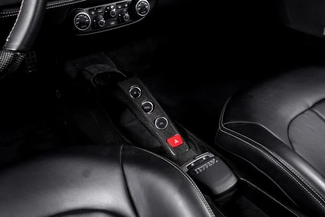 Used 2016 Bianco Avus Ferrari  image 30