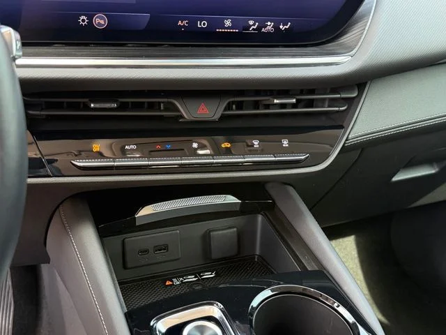 Used 2025 Red Buick Preferred image 15