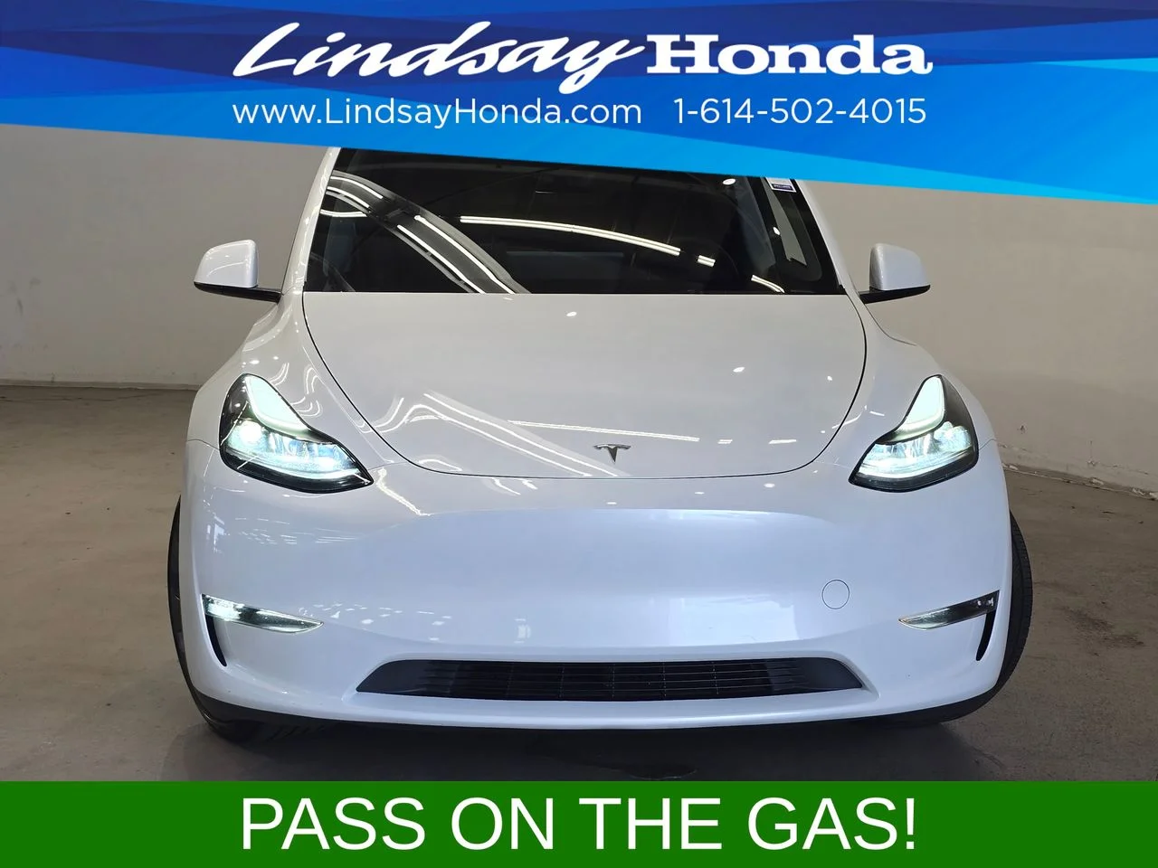 Used 2024 Pearl White Multi-Coat Tesla Performance image 2