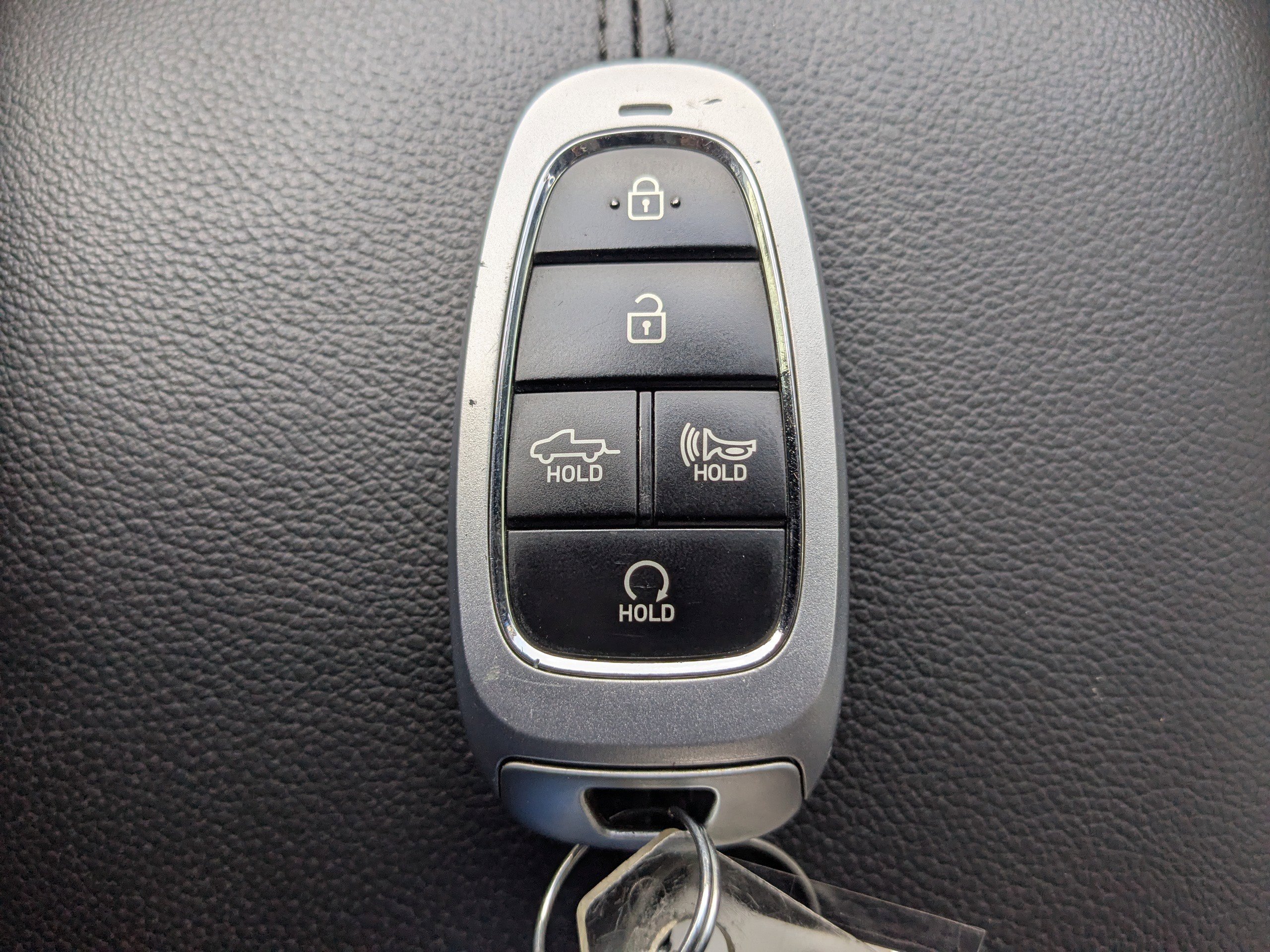 Used 2023  Hyundai SEL Premium image 30