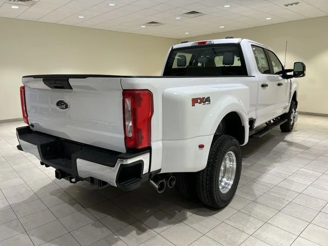 New 2026 Oxford White Ford F-350® XL image 5