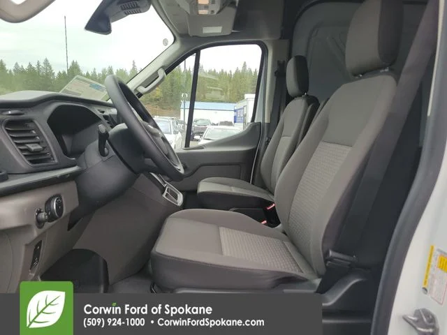 New 2026 Oxford White Ford Base image 3