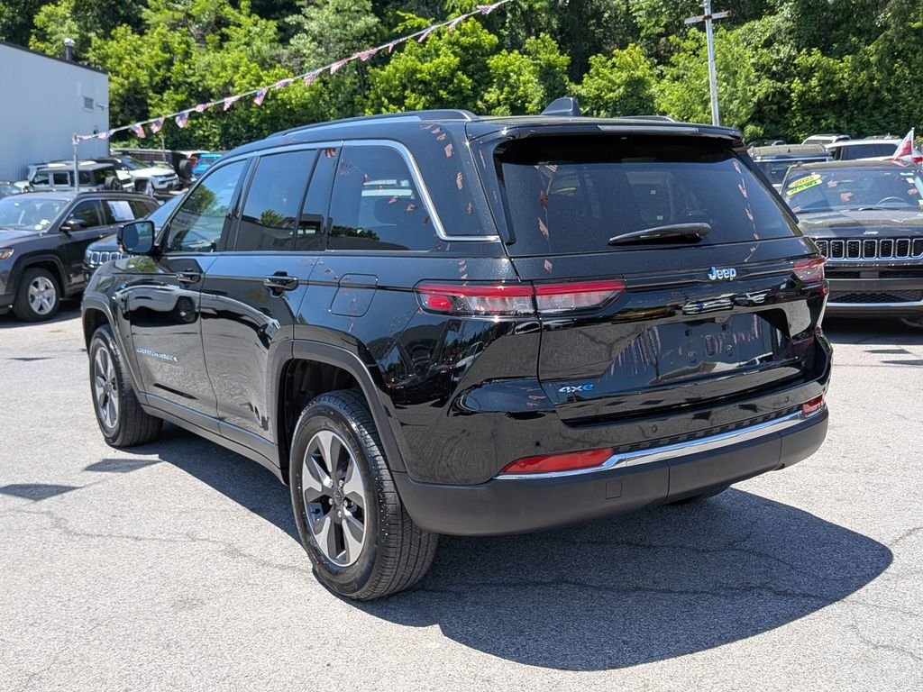 Used 2023 Black Jeep 4xe image 10