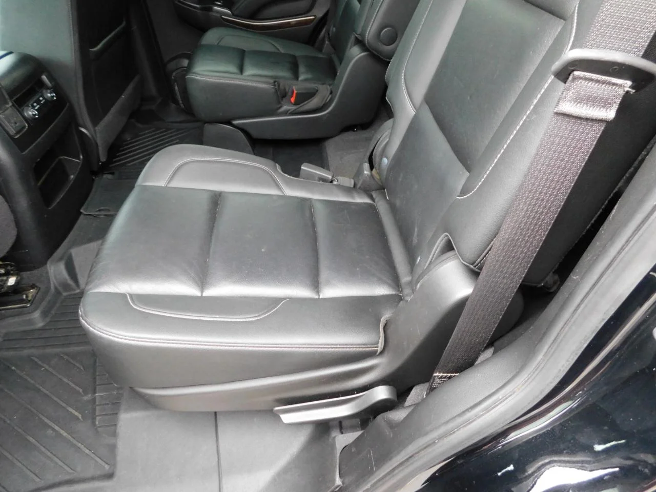 Used 2020 Black Chevrolet 2WD 4DR LT image 27