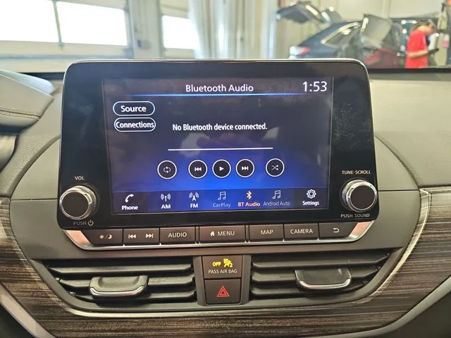 Used 2019 Silver Nissan 2.5 SL image 20