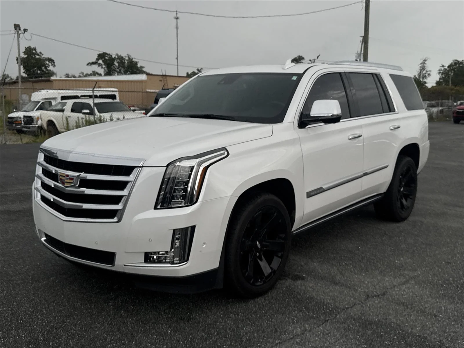 Used 2020 CRYSTAL WHITE TRICOAT Cadillac Premium Luxury image 8