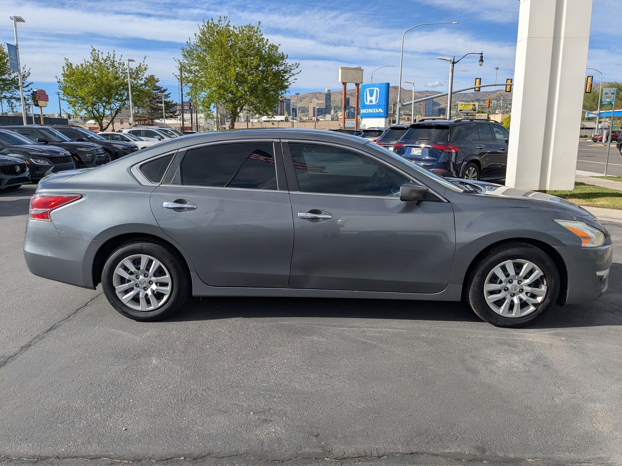 Used 2014 Nissan Altima S with VIN 1N4AL3AP3EN376135 for sale in Salt Lake City, UT