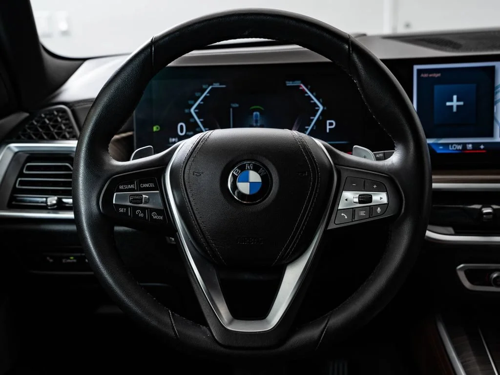 Used 2024 Skyscraper Grey Metallic BMW xDrive40i image 42