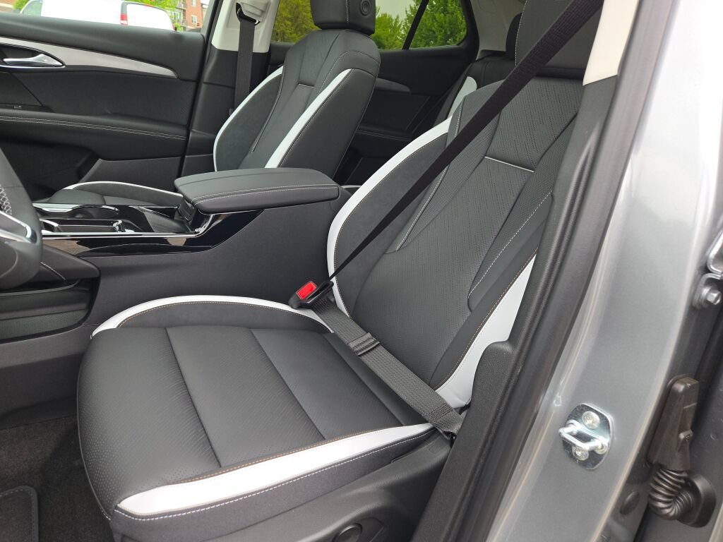 2026 Buick Envision Sport Touring - Photo 27