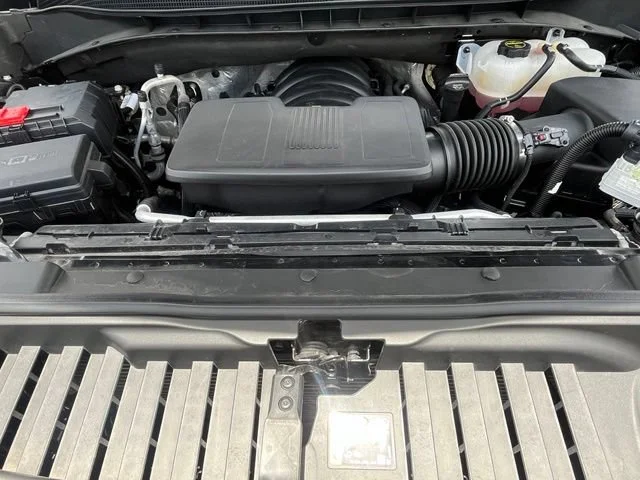Used 2025 Black Chevrolet ZR2 image 30