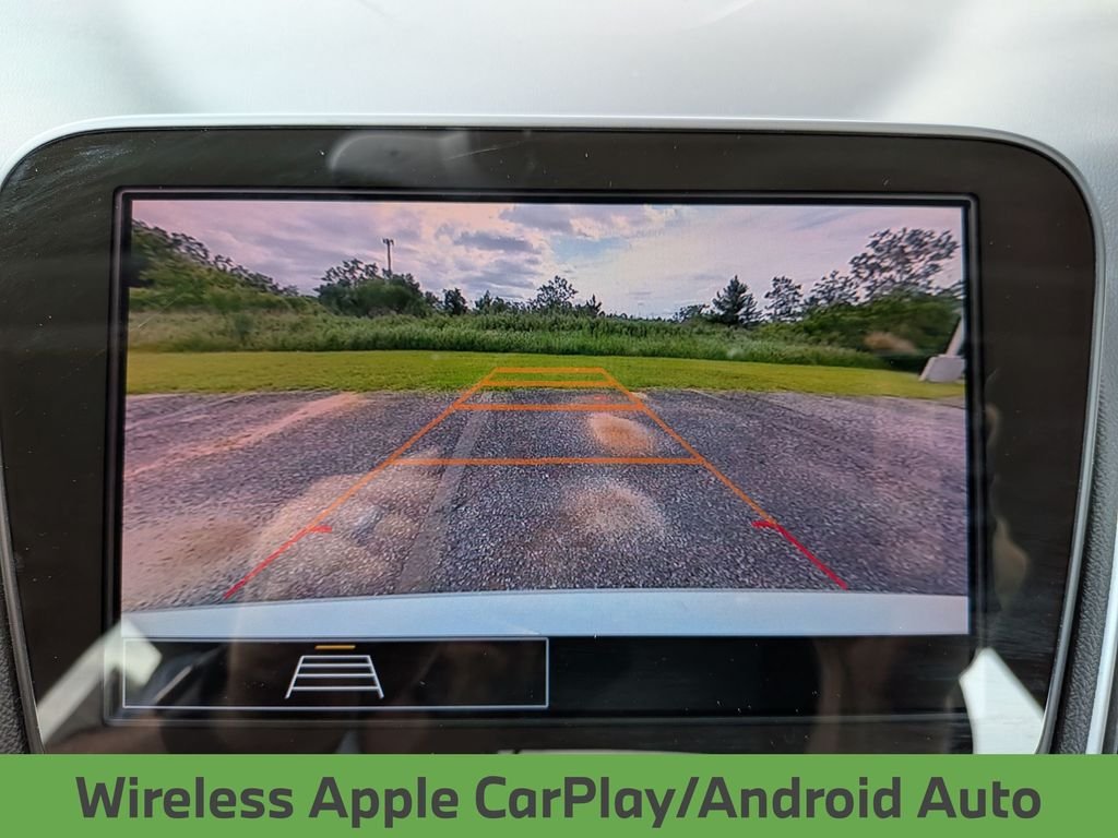 Used 2025 White Chevrolet LT image 25