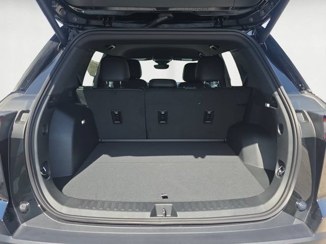2027 Chevrolet Equinox LT - Photo 20