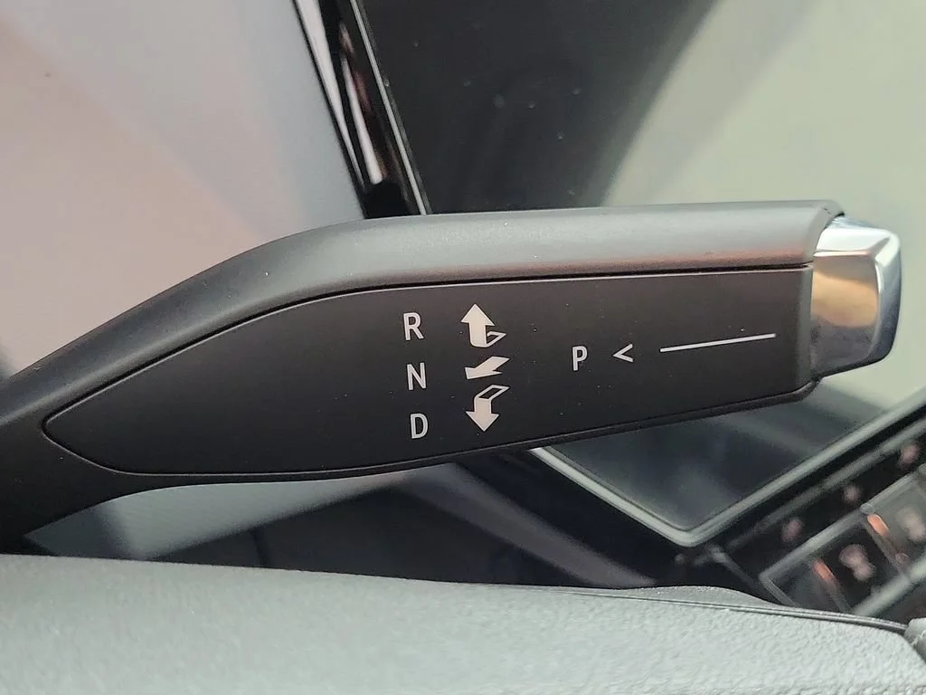 2027 Chevrolet Bolt RS - Photo 21