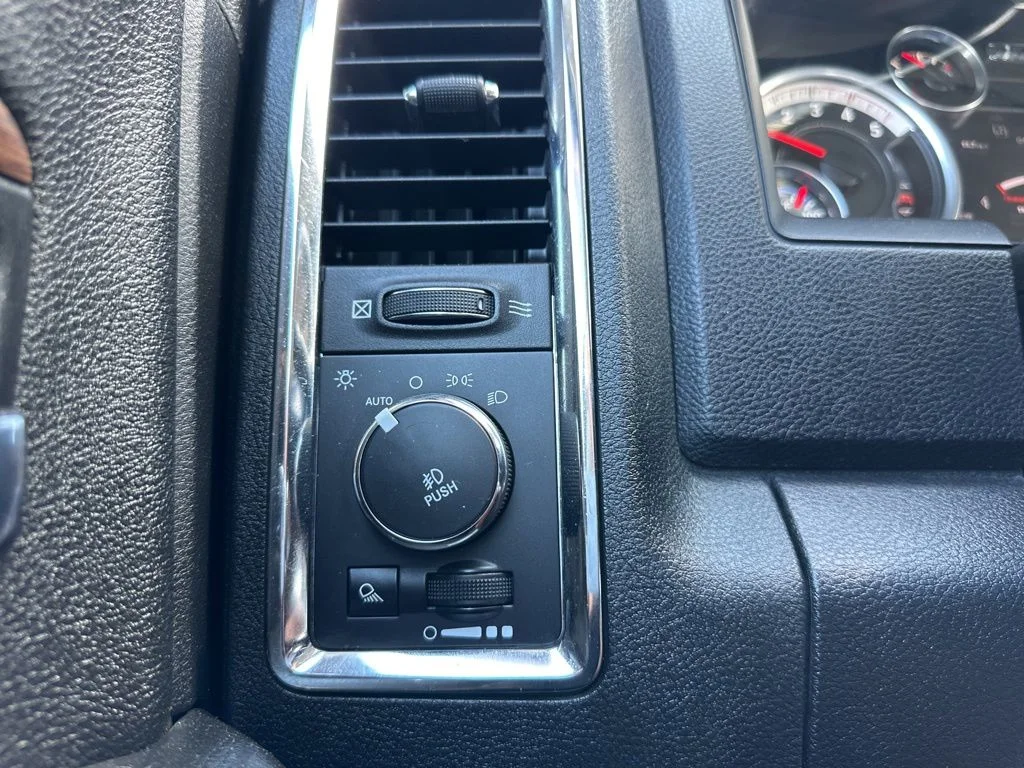 Used 2014 Red Ram Laramie image 47