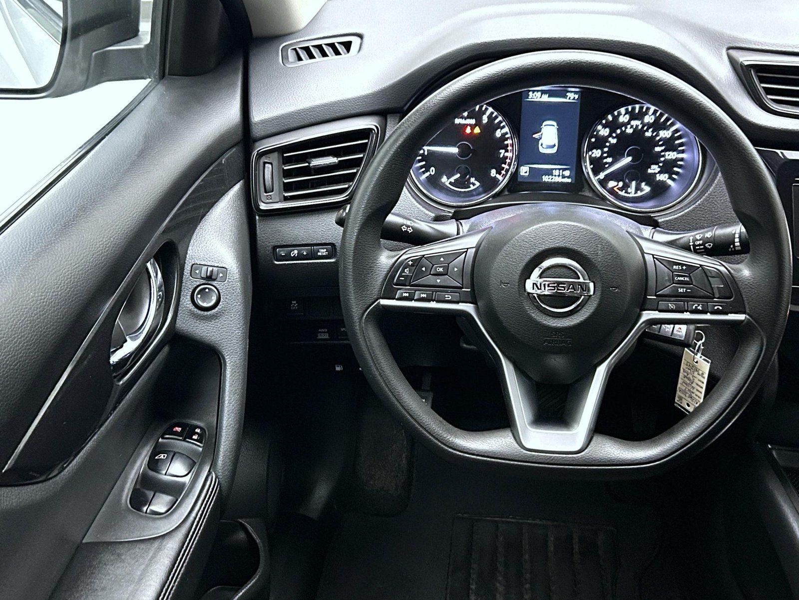 Used 2017 Silver Nissan S image 12
