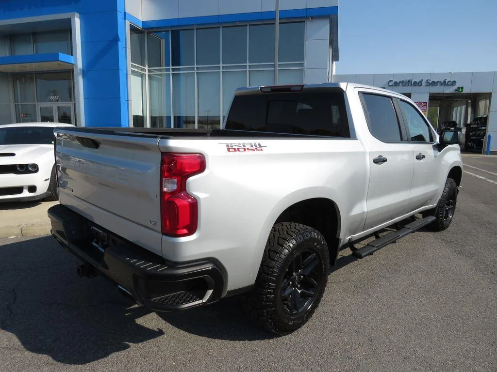 Used 2021 Silver Ice Metallic Chevrolet LT Trail Boss image 6