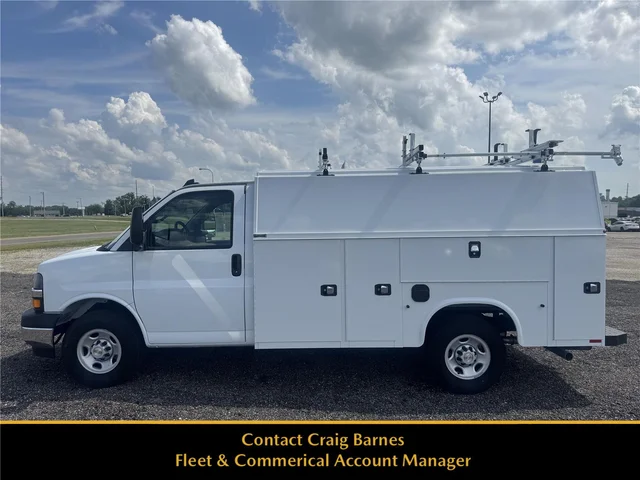 2025 Chevrolet Express 3500 Base