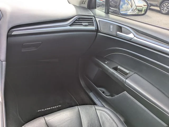 Certified Used 2020 Agate Black Metallic Ford Titanium image 16
