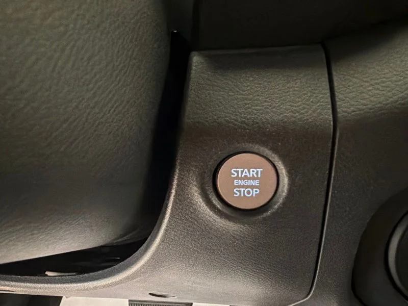 Used 2022 White Nissan SV image 25