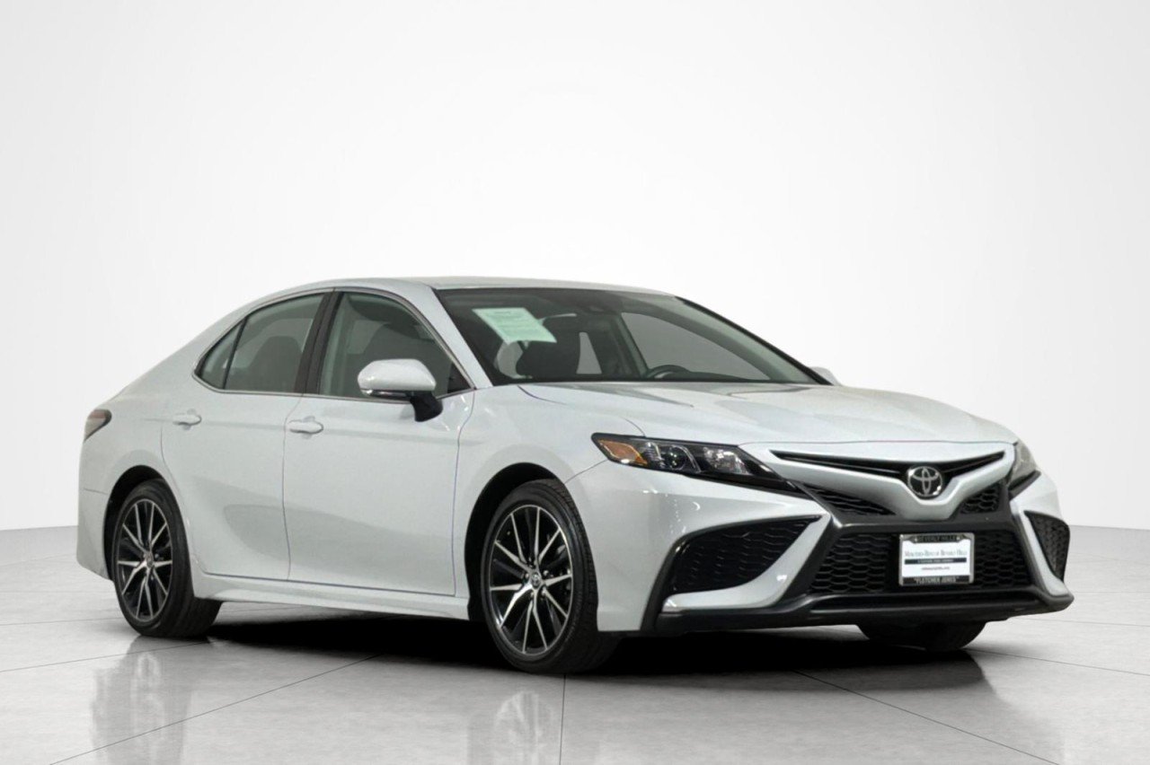 Used 2024 GREY Toyota SE image 7
