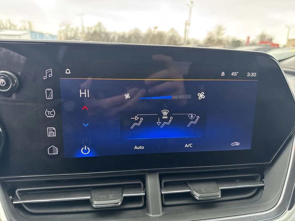 Used 2025 Red Chevrolet LT image 19