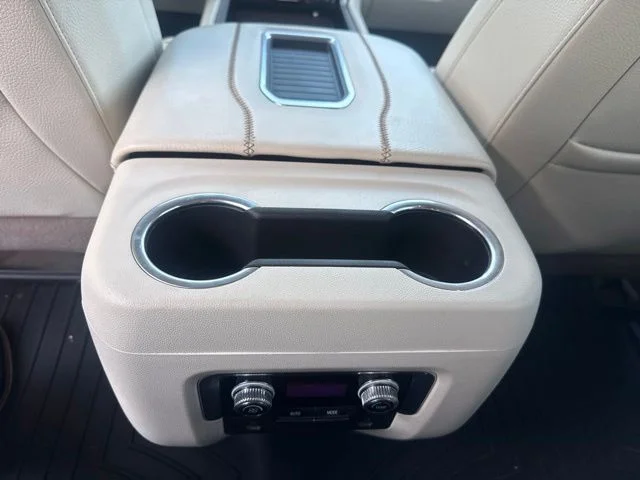 Used 2023 White GMC Denali image 28