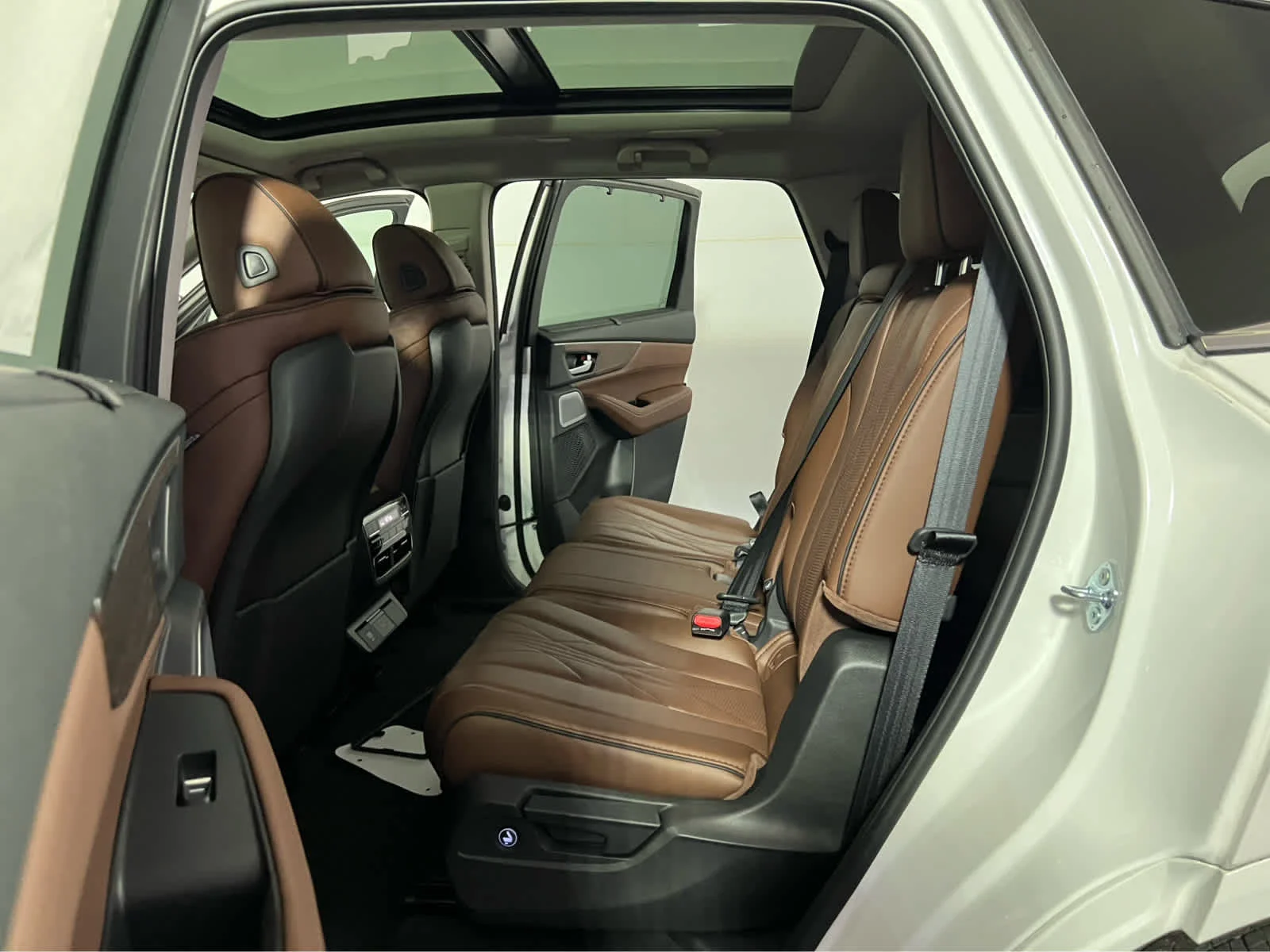 New 2026 Platinum White Pearl Acura w/Advance Package image 15