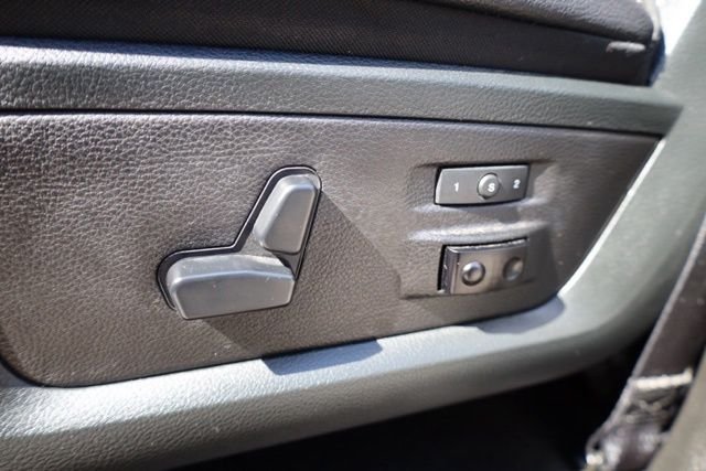 Used 2018 Black Ram Laramie image 19