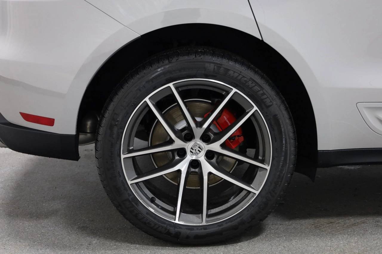 New 2026 Chalk Porsche S image 39