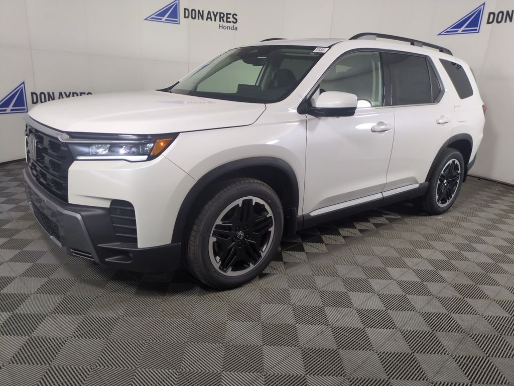 2026 Honda Pilot Touring AWD's photo