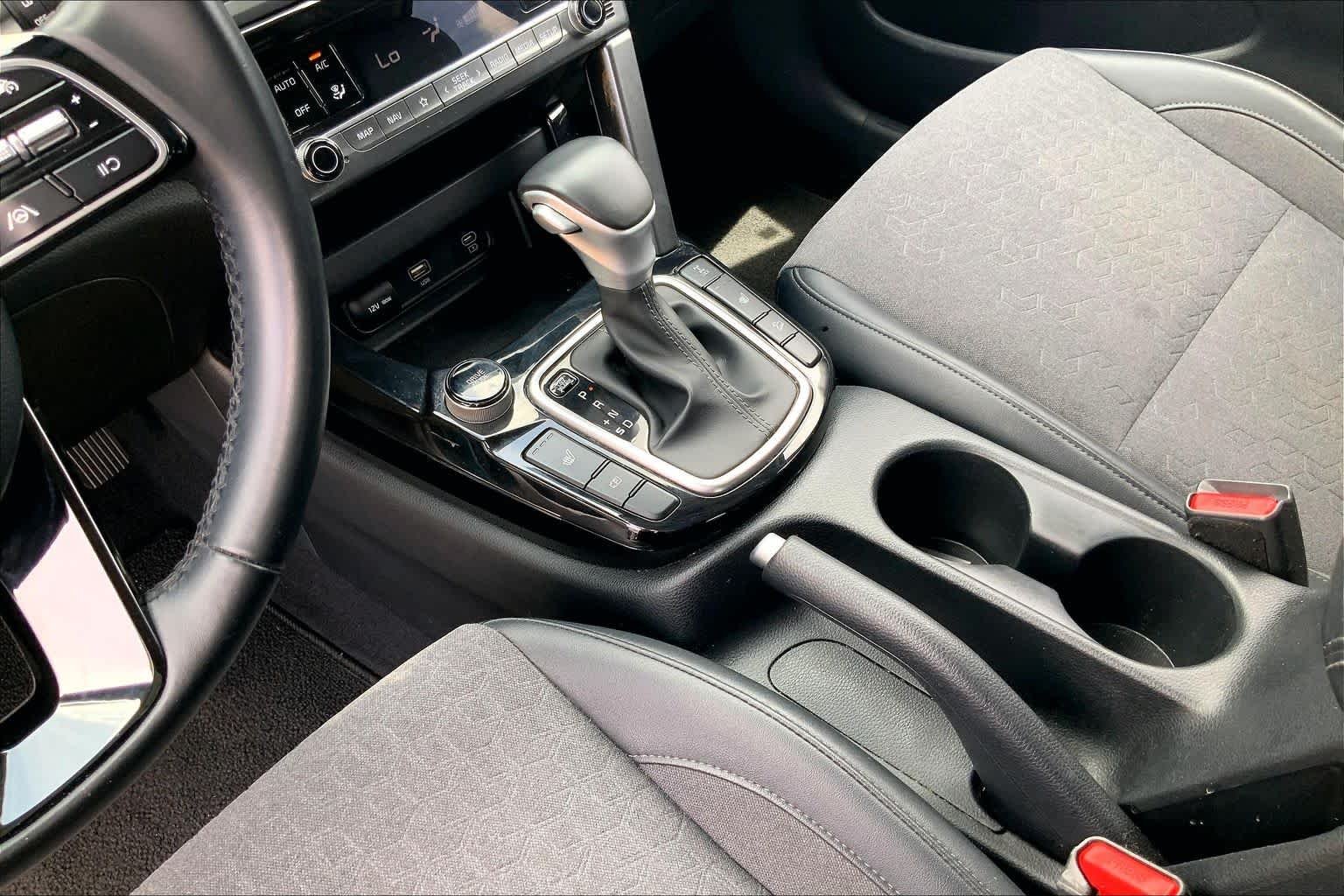 Used 2024 Pluton Blue/Black Roof Kia S image 17