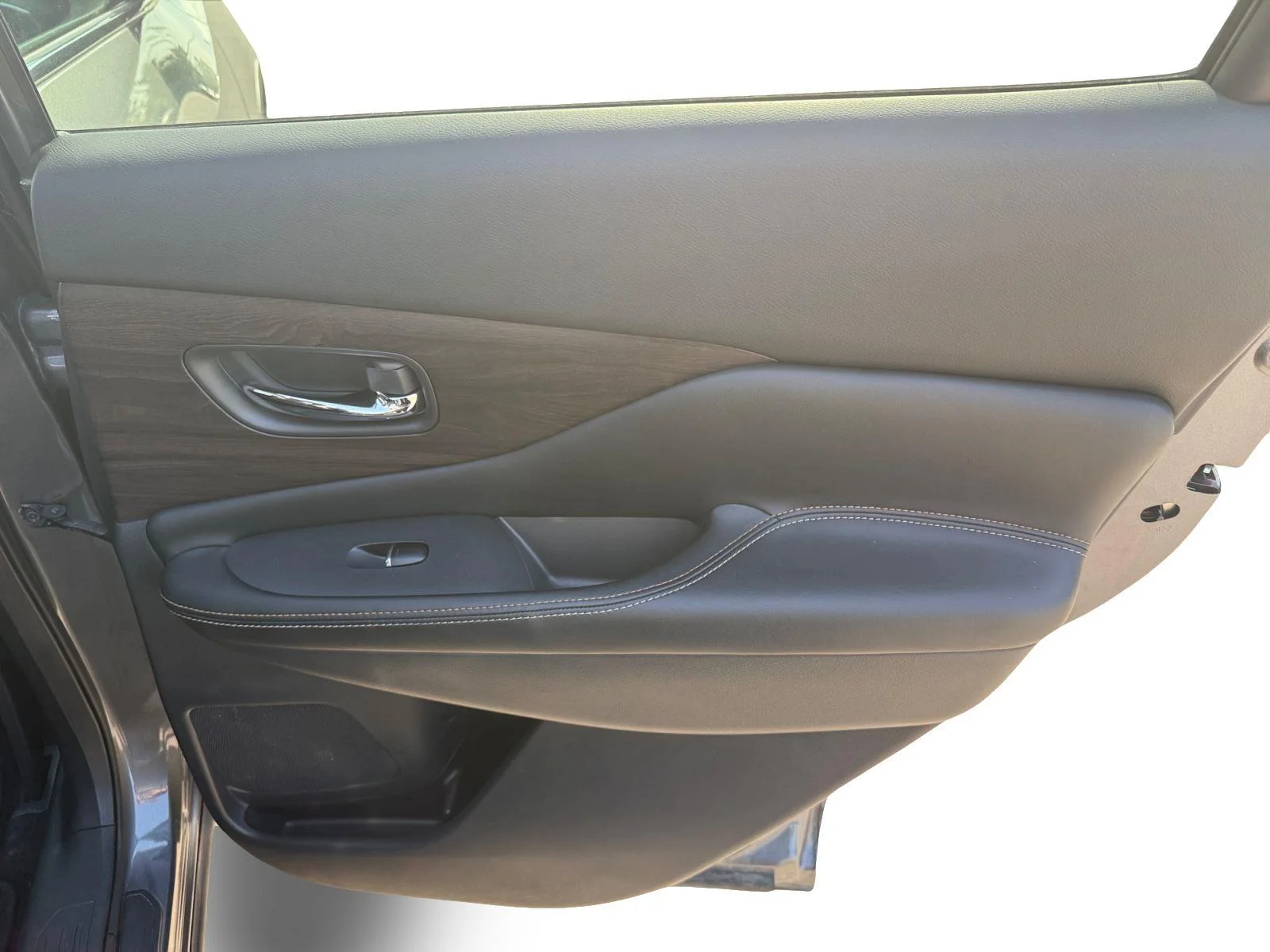 Used 2024 Super Black Nissan Platinum image 26