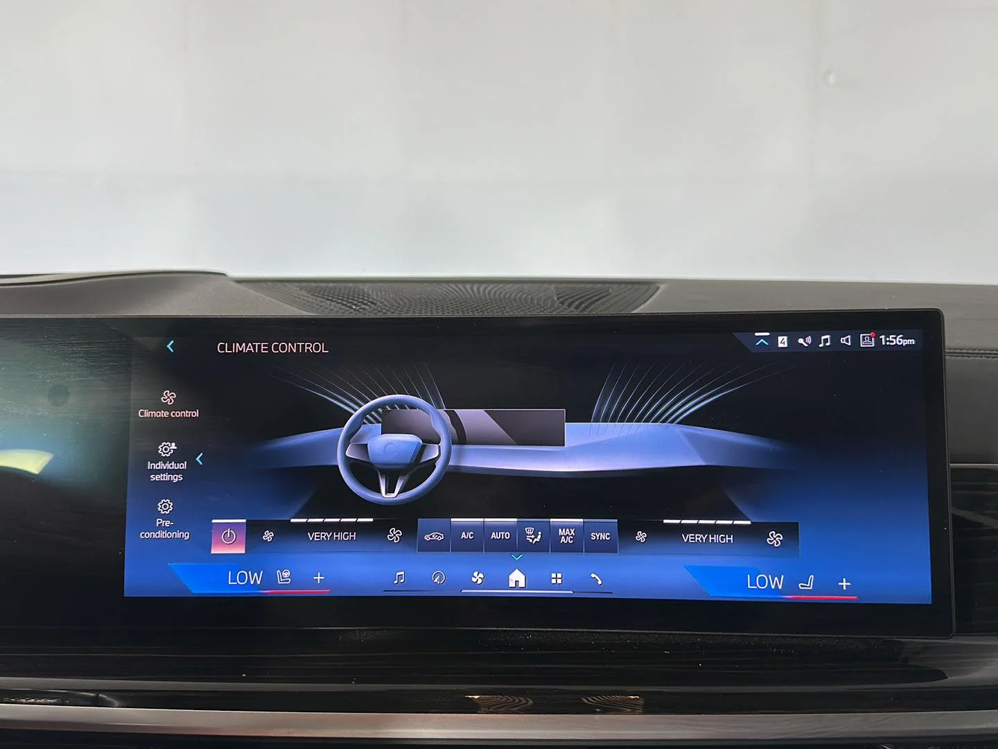Used 2024 Skyscraper Grey Metallic BMW xDrive40i image 12