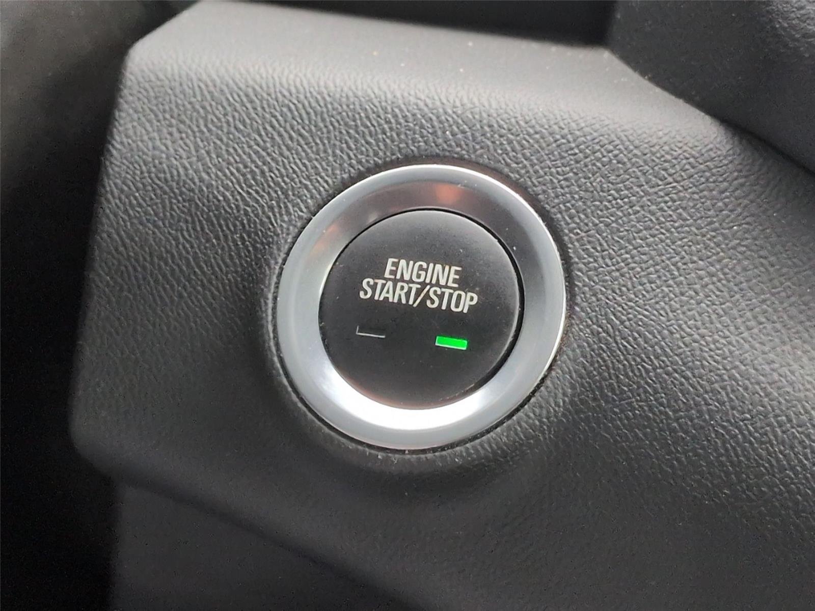 Used 2024 Sterling Metallic GMC SLE image 29