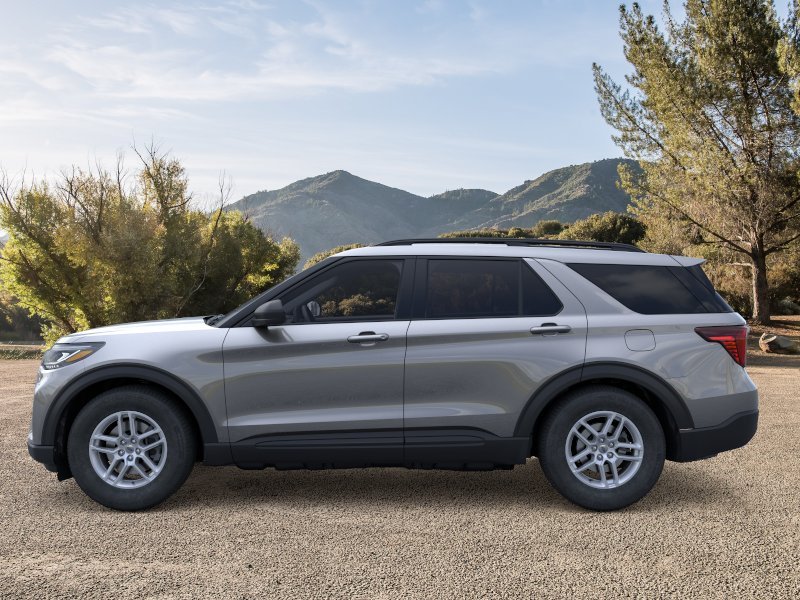 New 2026 Carbonized Gray Metallic Ford Active image 3
