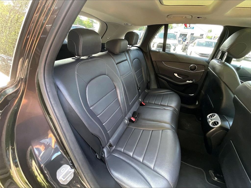 Used 2021 Gray Mercedes-Benz GLC 300 image 19
