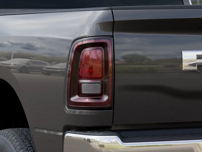 New 2025 Granite Crystal Metallic Clear-Coat Exterior Paint RAM Tradesman image 25