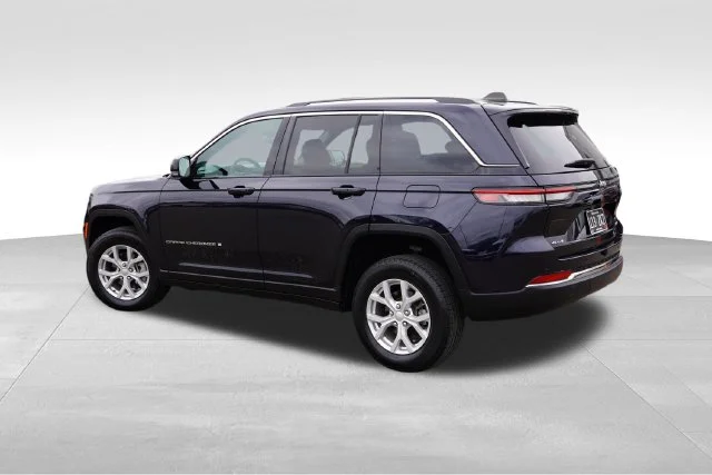 Certified Used 2023 Black Jeep Limited image 8