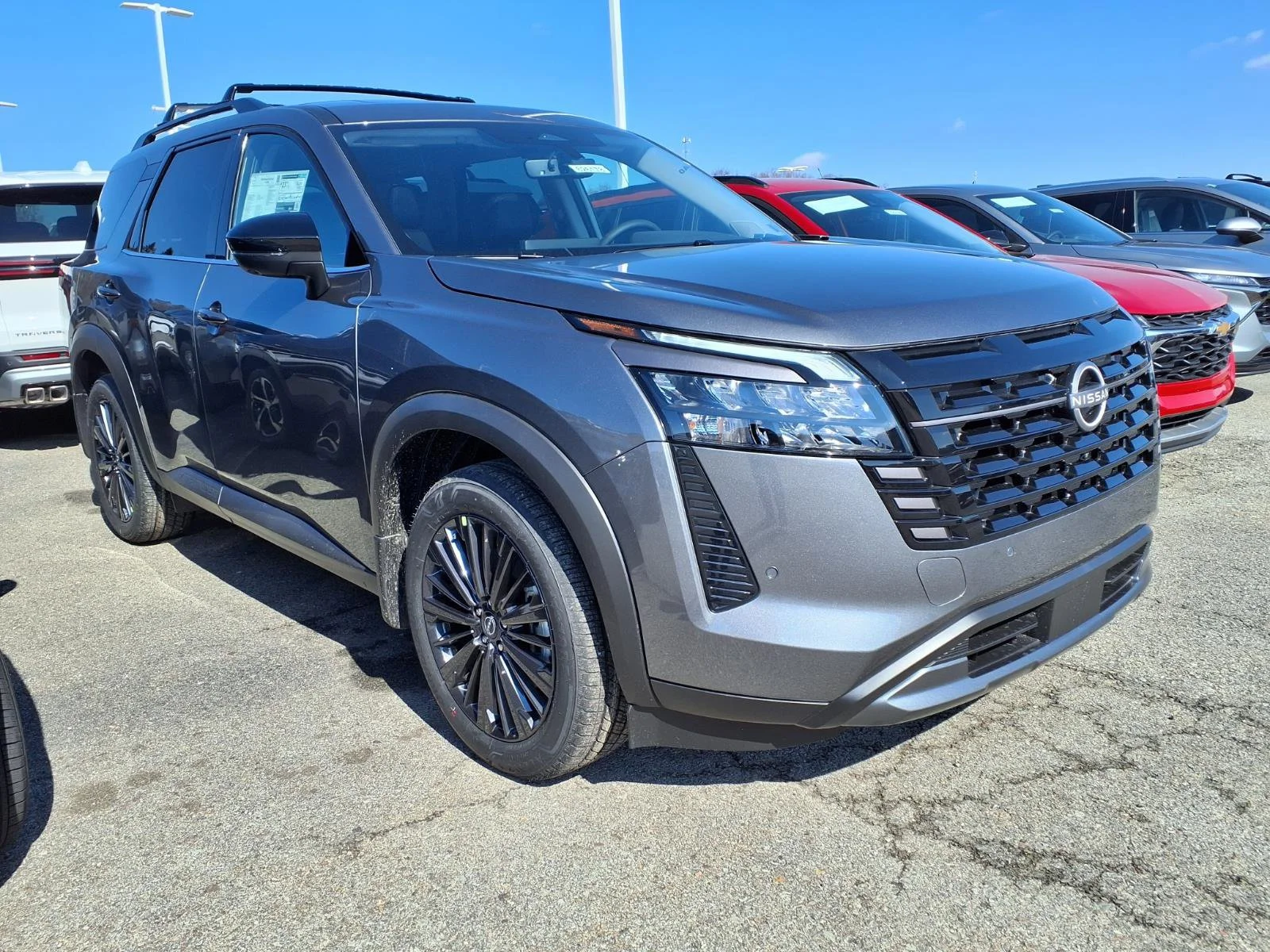 2026 Nissan Pathfinder SL 4WD's photo