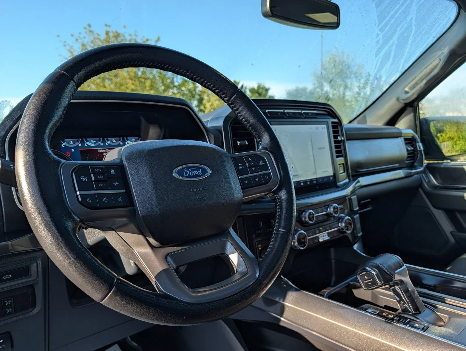 Used 2022 Silver Ford XLT image 31