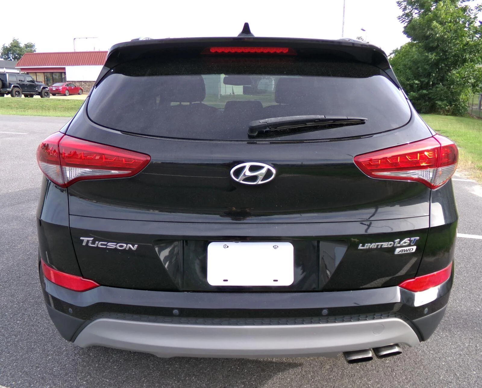 Used 2018 Black Noir Pearl Hyundai Limited image 4