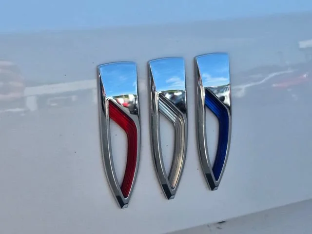 Used 2024 Summit White Buick Preferred image 17