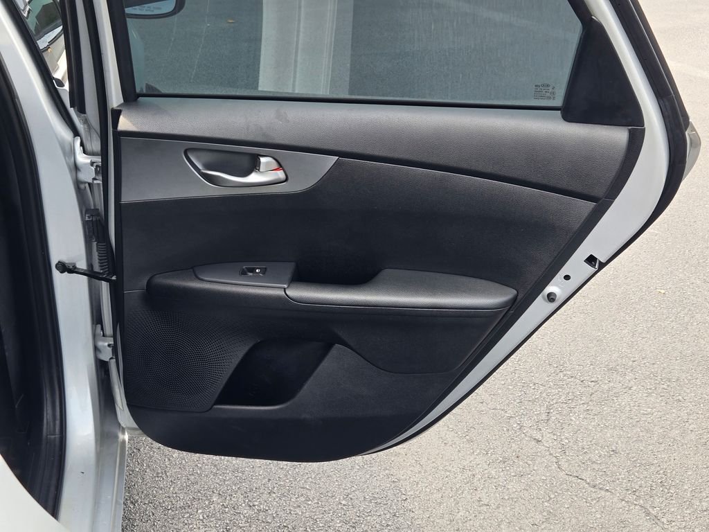 2020 Kia FORTE LXS - Photo 11